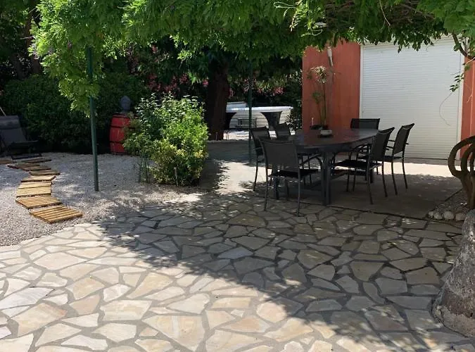 Apartamento Les Dahlias 4 Personnes Jacuzzi Barbecue Jardin Arbore Climatise Agde
